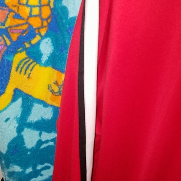 LAST ONE! XL: NWT Nike Zipped Jacket in Red - Picture 4 of 11